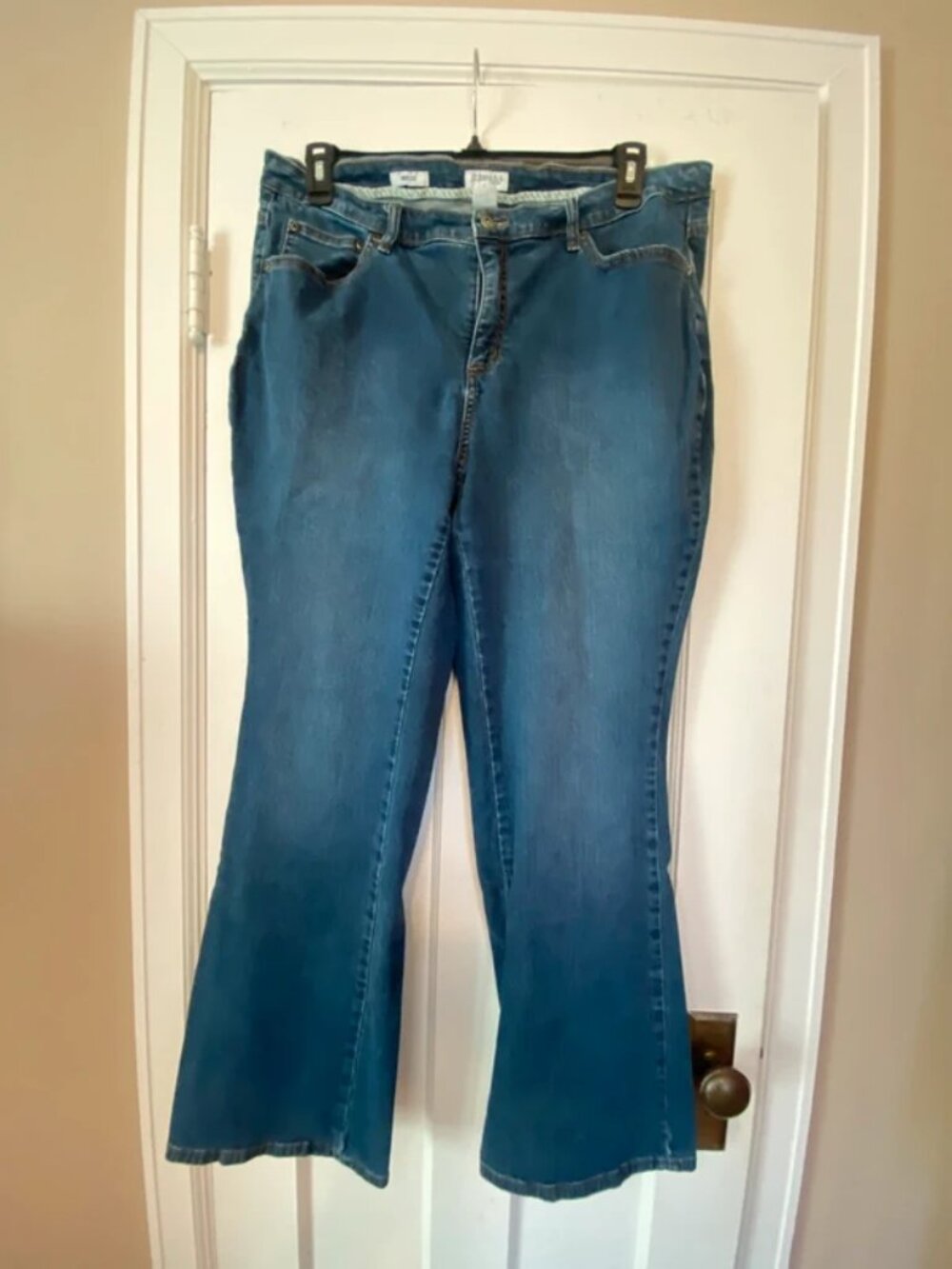 Women’s plus size 20 St. John’s bay boot cut jeans